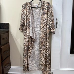 LuLaRoe Shirley Kimono 🐆 Leopard Print